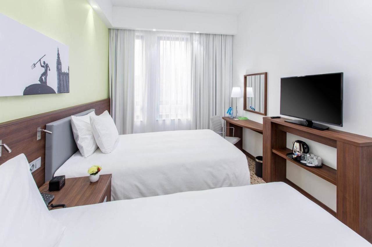 Отель Hampton By Hilton Gdansk Oliwa Гданьск-24