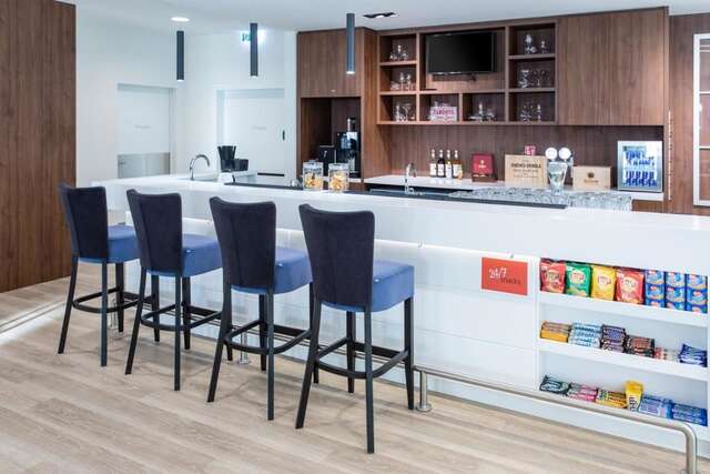 Отель Hampton By Hilton Gdansk Oliwa Гданьск-13